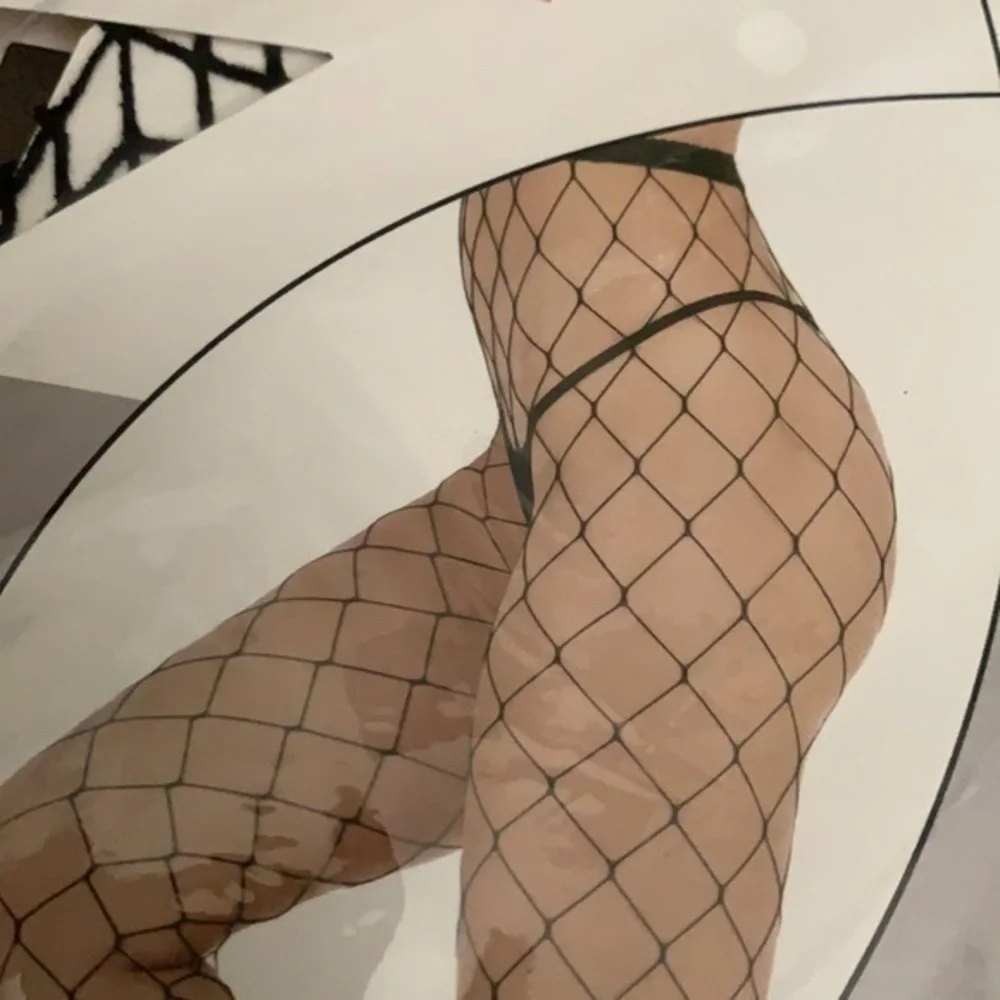 ARRUSA WOMANS BLACK FISHNET STOCKINGS
